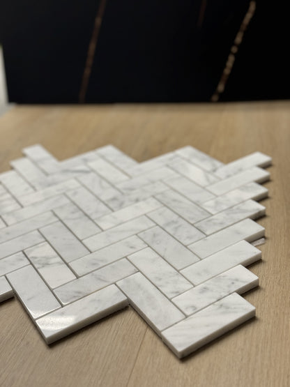 Marmo Bianco Chevron